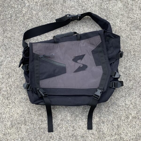 SUBWARE Messenger Bag Design by Acronym - blue room