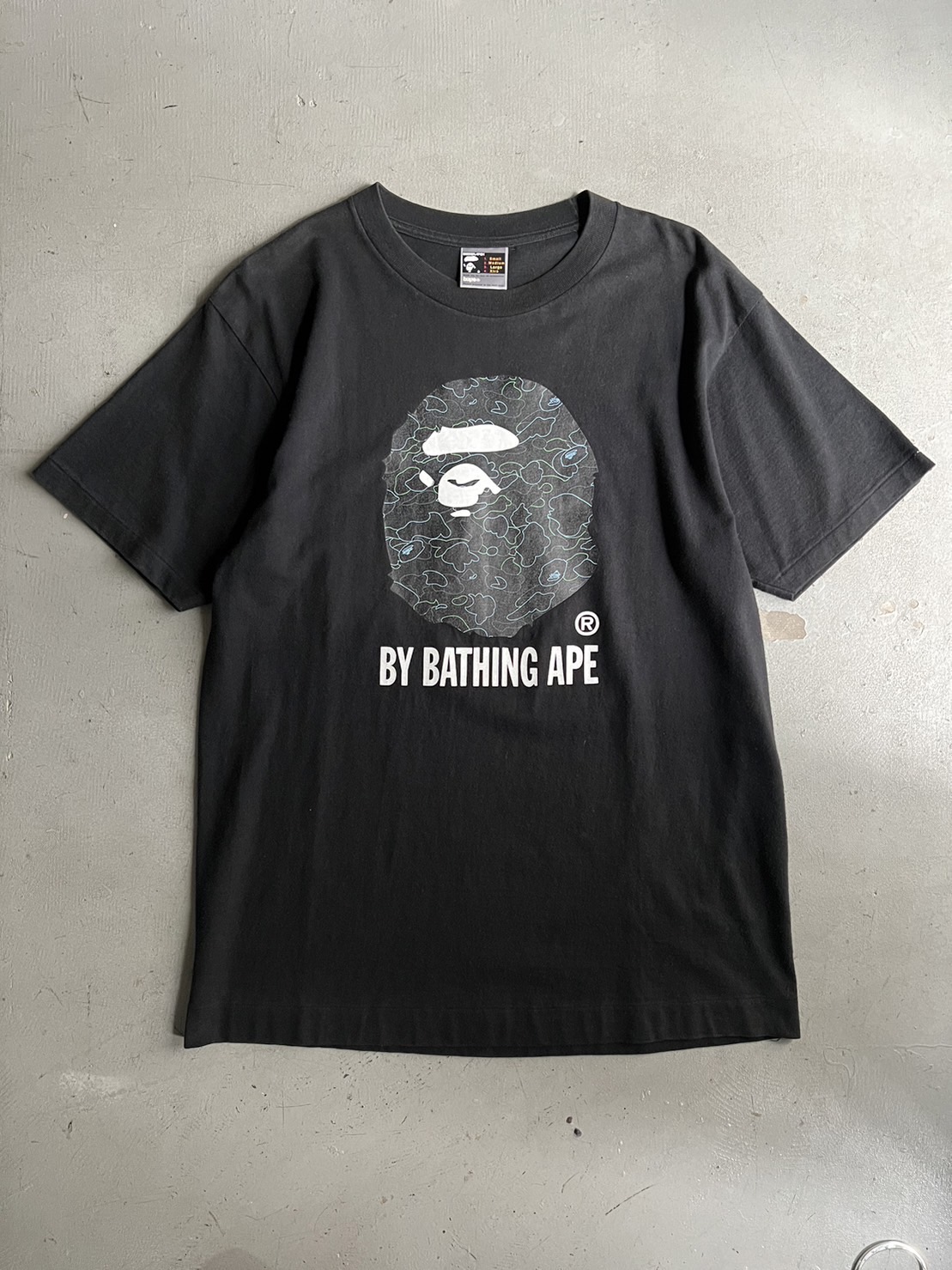 A BATHING APE - blue room