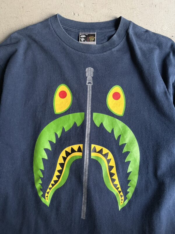 A BATHING APE Shark Print Tee - 画像 (2)